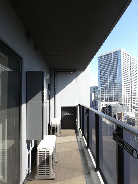 【ONE ROOF RESIDENCE TAMACHIのバルコニー】