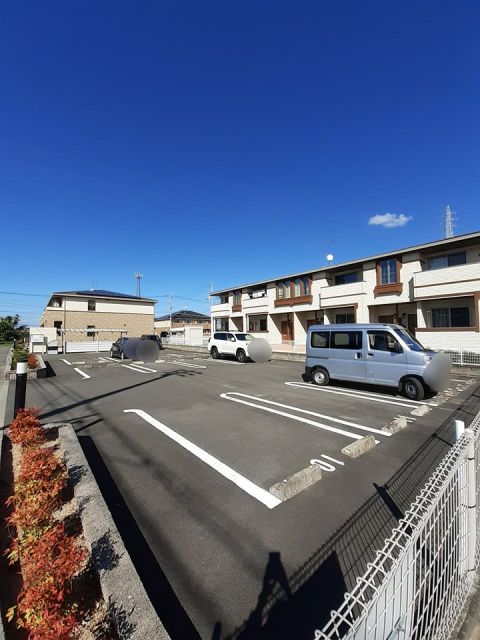 【ブリアンベルの駐車場】