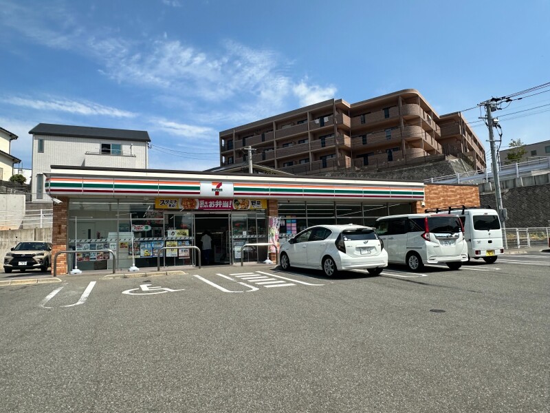 【福岡市東区香椎駅東のマンションのコンビニ】