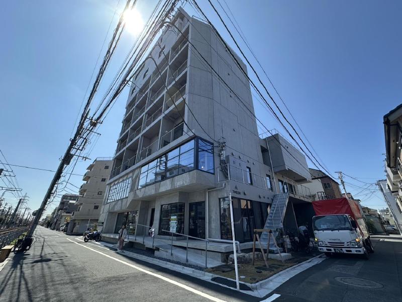 レイオーバー金町の建物外観