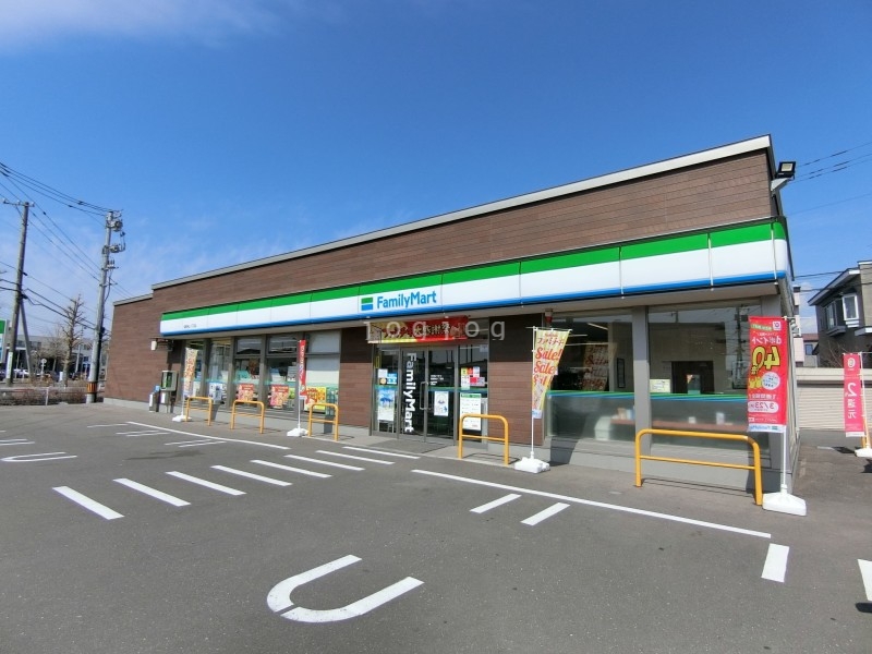 コンビニ　ファミリーマート函館神山1丁目店（コンビニ）まで186m