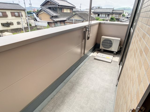 バルコニー　現況が相違する場合は現況を優先致します。2025年11月撮影