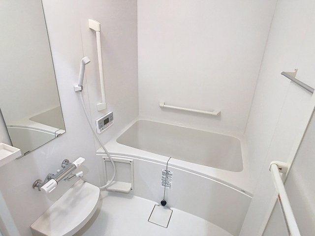 バス・シャワールーム　現況が相違する場合は現況を優先致します。2025年11月撮影
