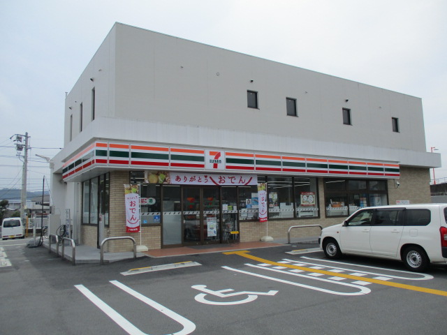 コンビニ　セブンイレブン 高知曙町1丁目店（コンビニ）まで1172m