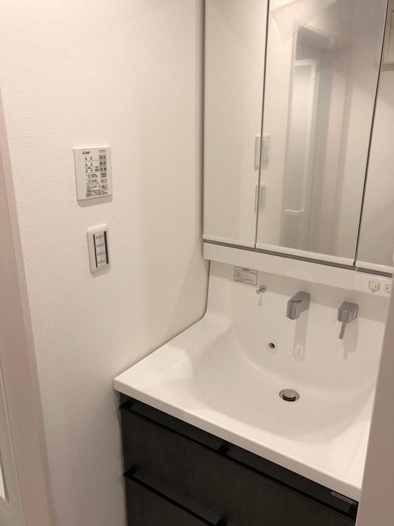 洗面設備　洗面所です