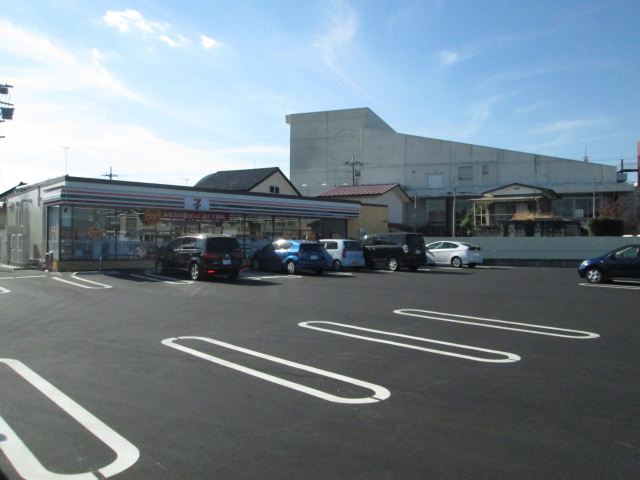 コンビニ　セブンイレブン宇都宮一の沢店（コンビニ）まで574m