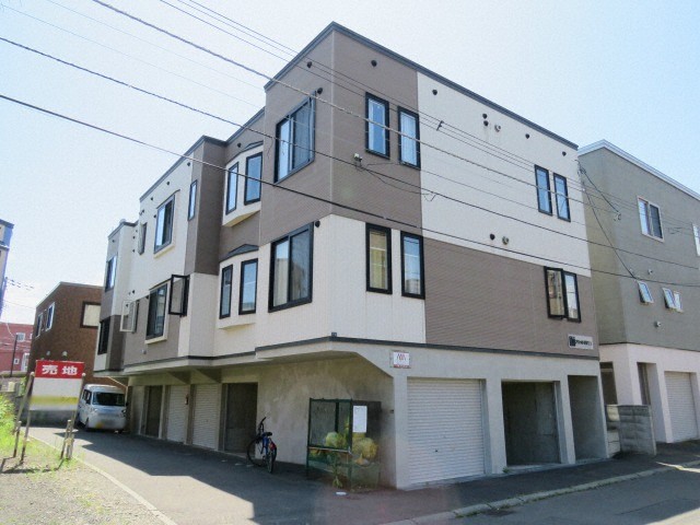 北海道札幌市東区北二十一条東１８（アパート）の賃貸物件の外観