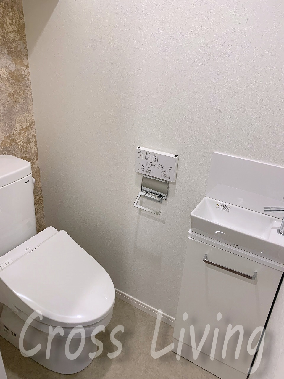 トイレ　トイレ内に手洗い場♪