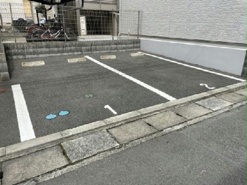 【クレイノ未来の駐車場】