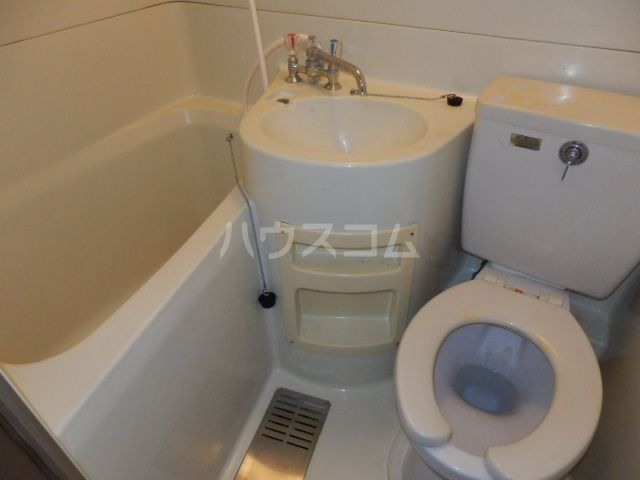 【八王子市鑓水のマンションのトイレ】