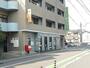 郵便局　花園郵便局（郵便局）まで80m