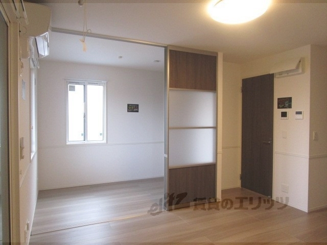 居室・リビング　リビング