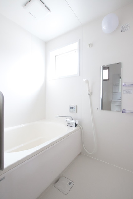 バス・シャワールーム　小窓り！