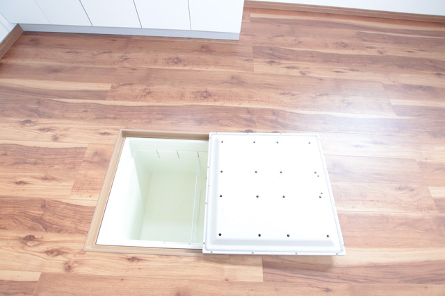 その他設備　床下収納！