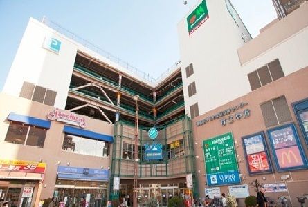 ショッピングセンター　ココスクエア（ショッピングセンター）まで650m
