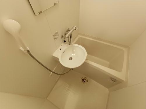 バス・シャワールーム　浴槽スペース