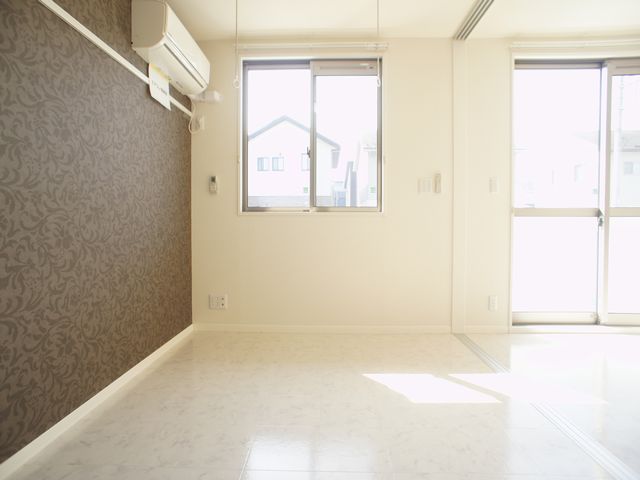 その他部屋・スペース　清潔感のあるきれいな洋間です♪