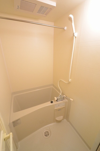 バス・シャワールーム　同施工会社 参考写真