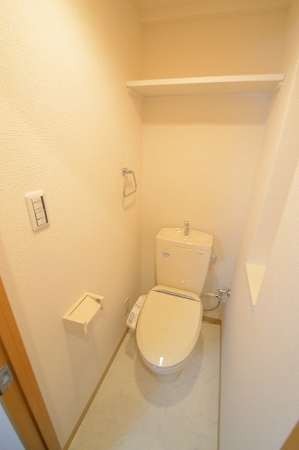 トイレ　同施工会社 参考写真