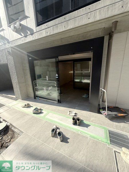 エントランス　エントランス