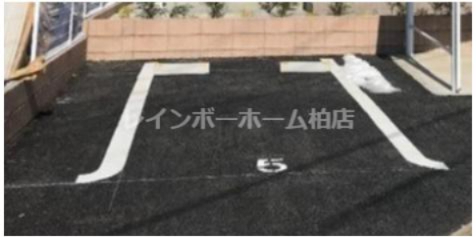 駐車場　カースペースがあります