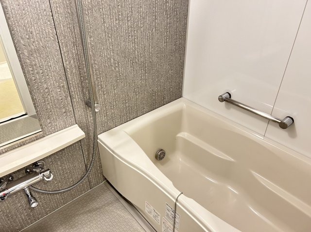 バス・シャワールーム　※写真は同タイプ住戸です。