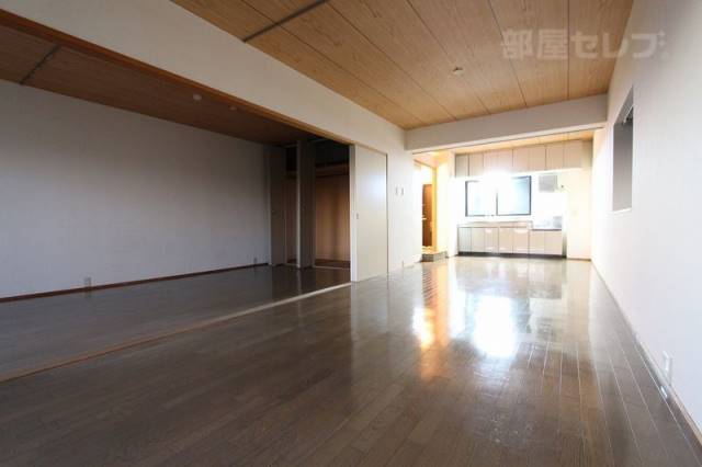 居室・リビング　広々としたリビングです。