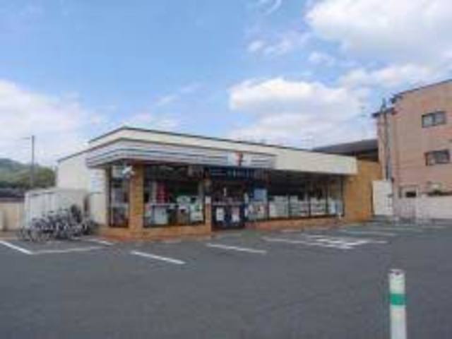 コンビニ　セブンイレブン京都上桂東ノ口店（コンビニ）まで722m