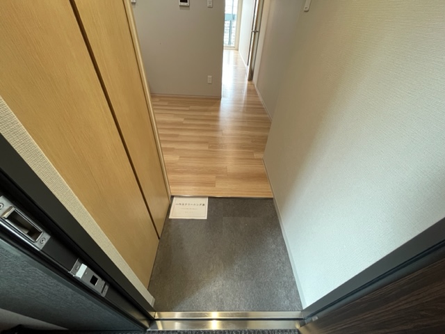 玄関　※同施工会社のイメージ写真※