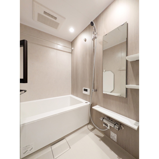 バス・シャワールーム　バス