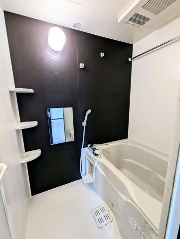 バス・シャワールーム　浴室乾燥機付き