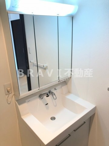 洗面設備　【サムティ難波グレイス】朝の身支度には欠かせない独立洗面化粧