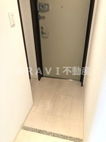 玄関　【サムティ難波グレイス】玄関です