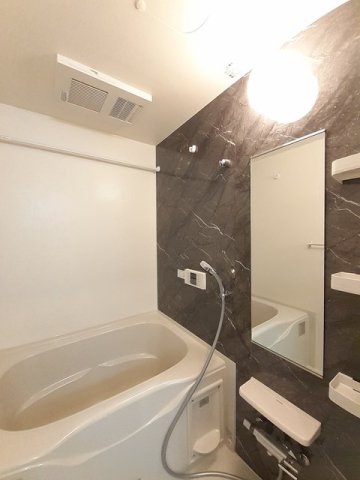 バス・シャワールーム　日々の暮らしに欠かせないお風呂です