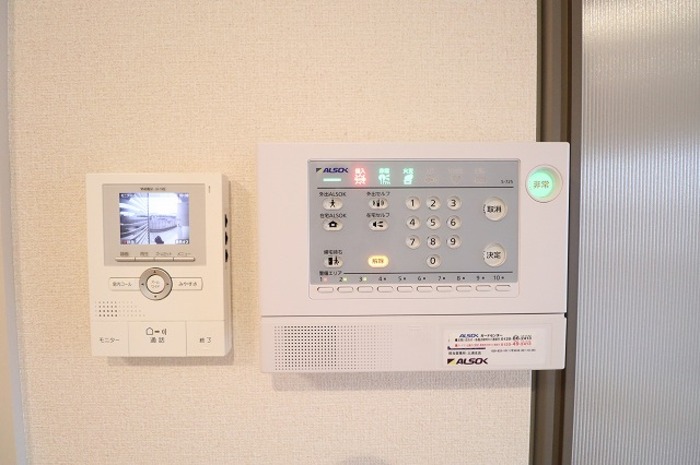 セキュリティ　ALSOKホームセキュリティ搭載