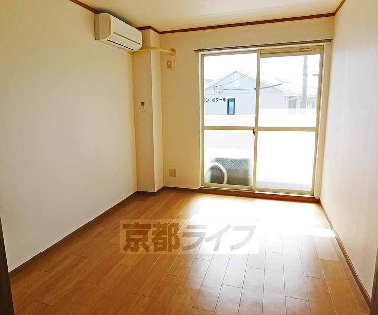 居室・リビング　ひろびろ２ＤＫ！