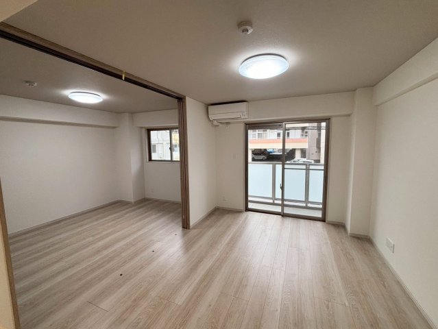 居室・リビング　サンマリン安里（ＴＣ）那覇市安里エリア