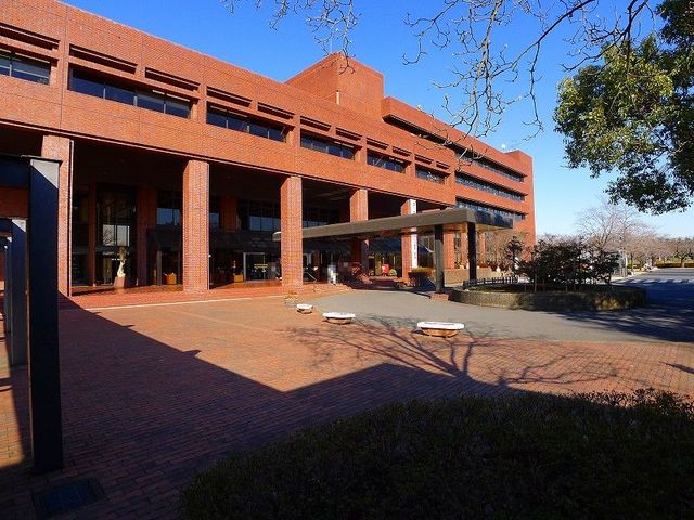 役所　館林市役所（役所）まで1300m