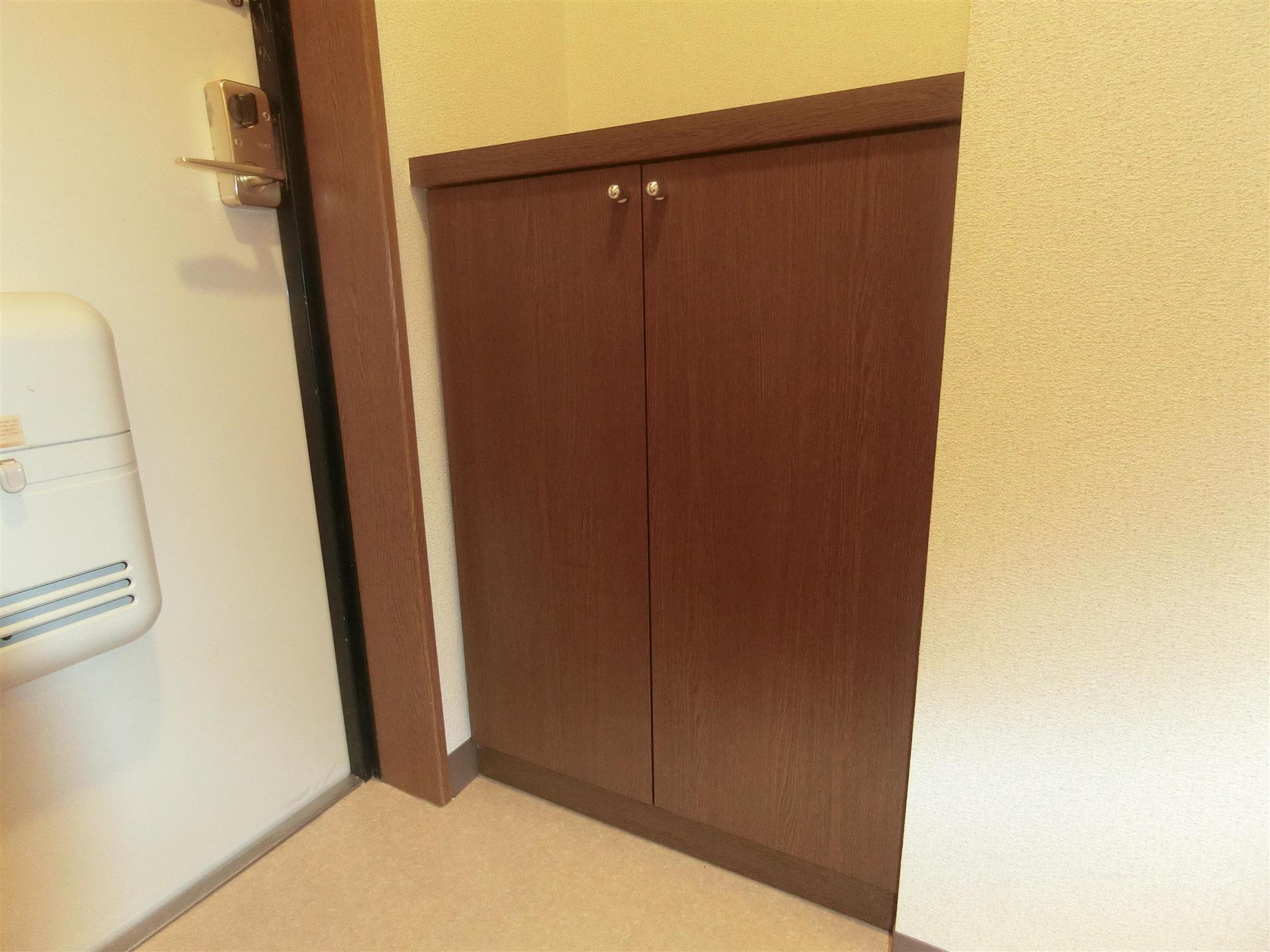 玄関　小物飾りのできるシューズボックス♪