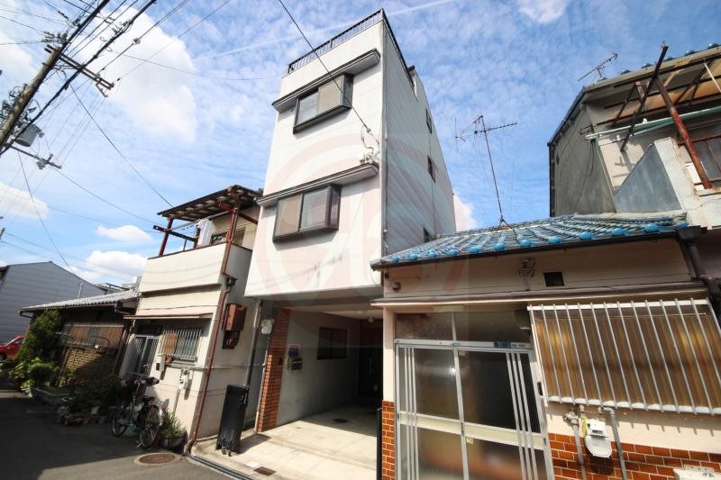 建物外観　外観は落ち着いています