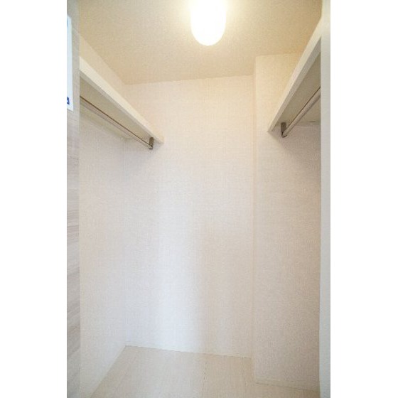 収納　ウォークインクローゼット