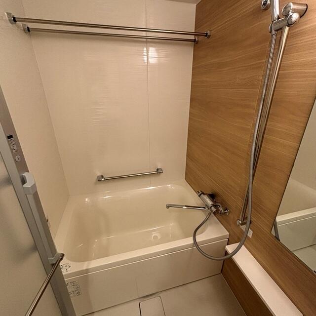 バス・シャワールーム　※写真は同タイプ住戸です。