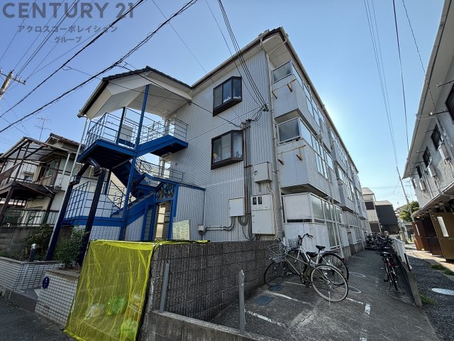 建物外観　モニター付きインターホンで安心です♪