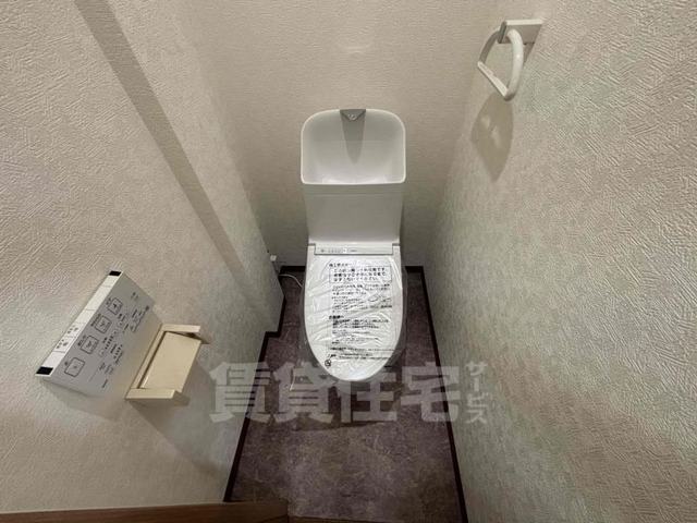 ＪＲ東海道本線 西大路駅 徒歩9分 3階建 築47年のトイレ写真