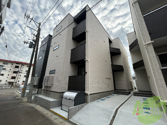 建物外観　仙台市宮城野区宮千代２丁目「ＲＥＧＡＬＥＳＴ菊菜卸町」