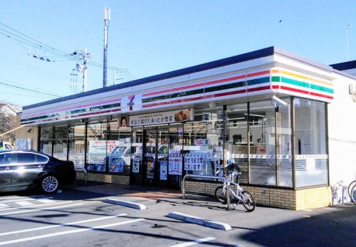 コンビニ　セブン-イレブン 横浜新吉田東１丁目店（コンビニ）まで538m
