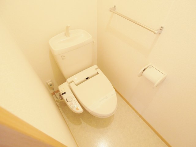 サニーコート船越 Iのトイレ写真