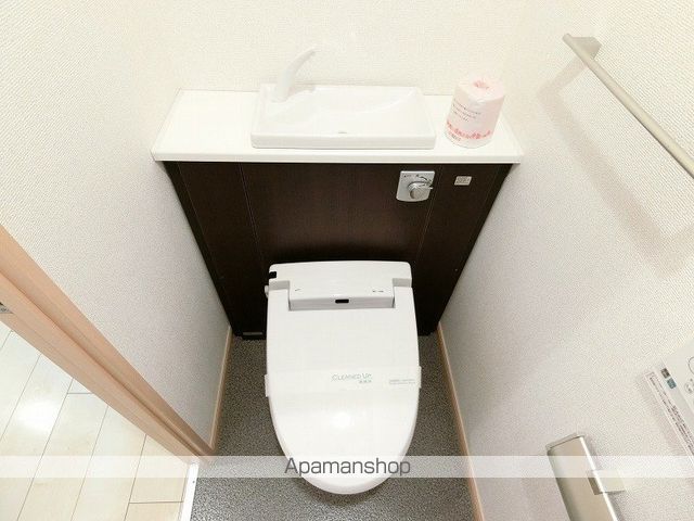 京王競馬場線 東府中駅 徒歩15分 6階建 築14年のトイレ写真