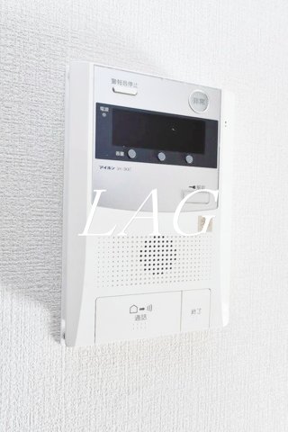 セキュリティ　モニター付きインターホンです。