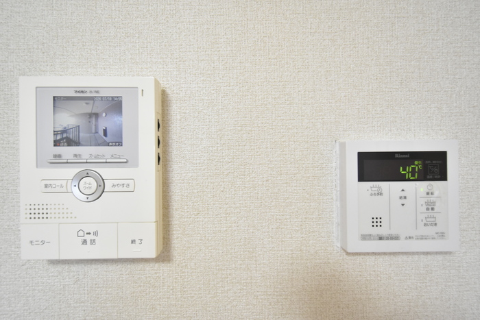 セキュリティ　モニターホン＆給湯器リモコン